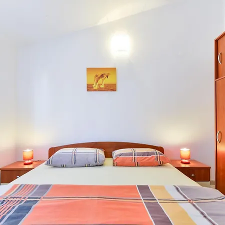 Delac By Interhome *